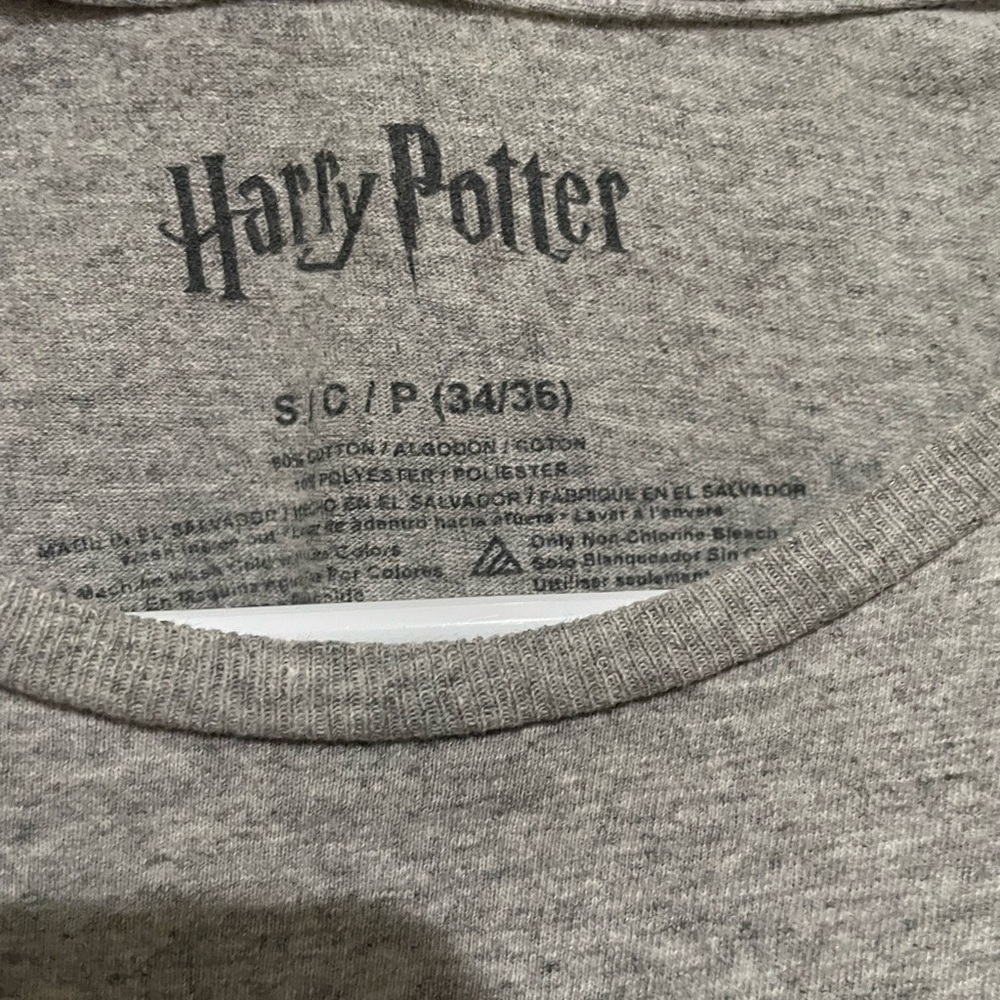Harry Potter Gray Herbology Short Sleeve Tee, Size Small - Picture 3 of 3